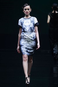 Billy Tjong, Fall/Winter 2014 The Beauty From Within Hope Worldwide Indonesia at Ballroom Hotel Borobudur. 12 Desember 2013. Jakarta. [Foto: Mohammad Abduh/Wolipop]