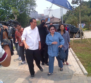 Eva Sundari: Skenario Mega-Jokowi Pas untuk Pilpres 2014 Eva Sundari: Skenario Mega-Jokowi Pas untuk Pilpres 2014