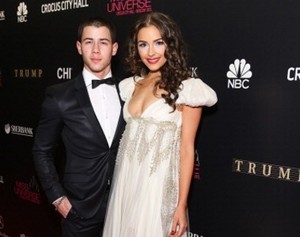 Baru 21 Tahun, Nick The Jonas Brothers Berani Lamar Kekasih