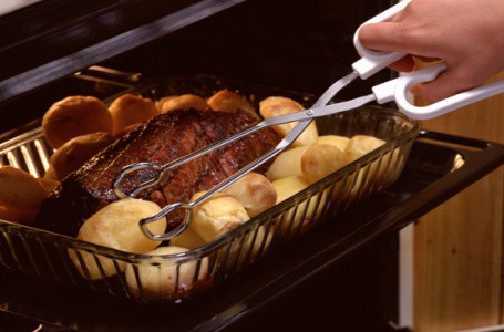  Mau Bikin Roast Beef yang Empuk Juicy? Ikuti Saja Langkah Ini!