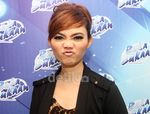 Pose Imut Rina Nose
