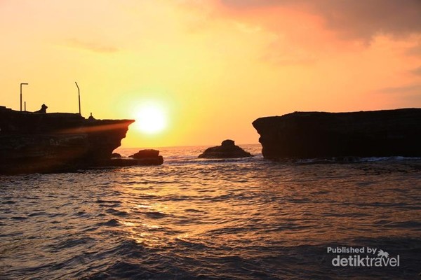 Salah satu kecantikan pantai di Bali Salah satu kecantikan pantai di Bali