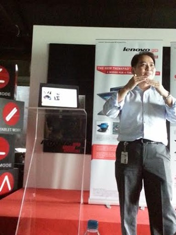 “Lenovo Yoga 2 Pro terbaru memberikan fleksibilitas baru dan pilihan tanpa batas bagi pengguna dalam satu perangkat,” ujar Aziz Wonosari, Technical Manager Lenovo Indonesia.