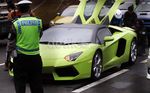 Overheat, Lamborghini Mogok di Tol