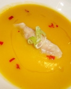 Yang Hangat Lezat untuk Malam Natal