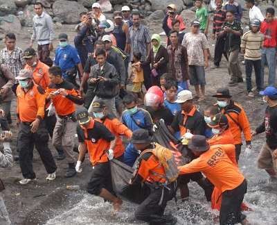 Janda Muda Melompat ke Sungai Ditemukan Mengapung di Laut