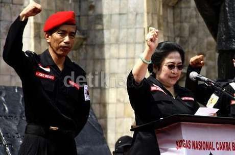 Ketimbang Jadi Cawapres Mega, Lebih Baik Jokowi Bertahan di DKI