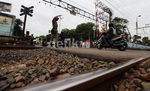 Satpol PP Mulai Jaga Pintu Perlintasan Kereta