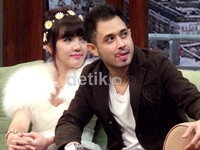 Ia mengaku mencintai dan menyanyangi Meidian dengan tulus dan bukan rekayasa.