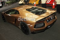 Ia datang dengan menaiki mobil Lamborghini berwarna emas bernomer polisi B 1 SYR. Gus Mun/detikHOT.