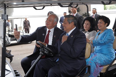 Ini Aksi Foto Selfie SBY dan PM Najib yang Terekam Kamera