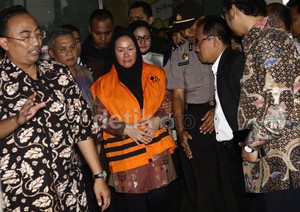 KPK Lacak Aset Ratu Atut
