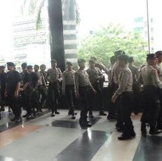 Ratu Atut akan Diperiksa, Polisi Berjaga di KPK