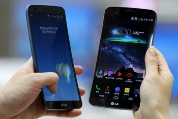Ia memakai kamera resolusi 13 megapixel, sama dengan beberapa ponsle premium zaman sekarang.