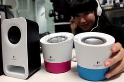 UE Mobile Boombox, Si Mungil yang Trendi