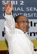 Ical, Ganjar dan Soekarwo Berbagi Cerita