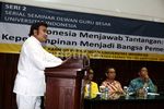 Rhoma Irama Orasi Ilmiah di Kampus UI