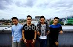 Tanpa Bassis, De Neno Tetap Berkarya