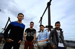 Tanpa Bassis, De Neno Tetap Berkarya