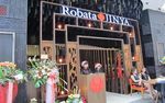Ada Samurai Armor Hingga Robatayaki Gurih Di Robata Jinya Hollywood