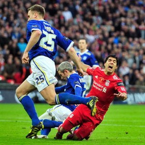 Hadapi Si Merah yang Sedang Panas, Cardiff Berharap Ulangi Memori 1959