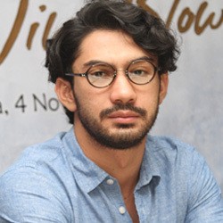 Apa yang Belum Dicapai Reza Rahadian?