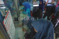 Bulan ini akan ada 2 rangkaian kereta yang sudah siap dijalankan. Untuk 1 rangkaian ada 10 gerbong kereta api.