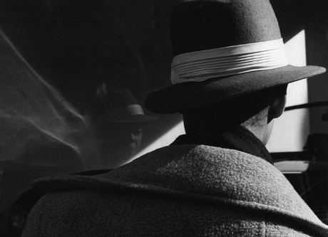 Dilarang Pakai Topi di Mal Filipina!