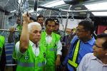 Jokowi-Hatta Naik TransJakarta Bareng