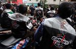 Sosialisasikan Pemilu, KPU Bagikan Rompi
