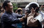 Sosialisasikan Pemilu, KPU Bagikan Rompi