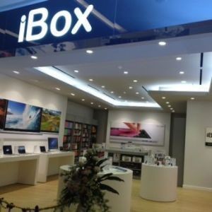 Erajaya Dapat Utang Rp 2 Triliun dari BCA