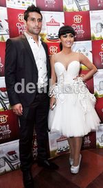 Dress Burung Merak Seksi Julia Perez