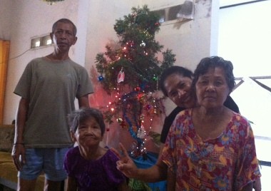 Di Sebuah Rumah Sederhana Johar, Para Manula Rayakan Natal dalam Sepi