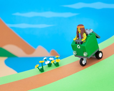 Menggambarkan Sebuah Kota dengan Kreasi Lego