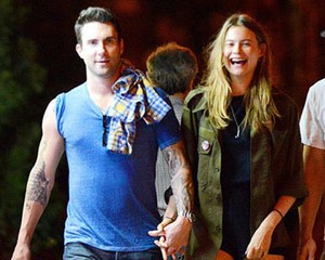 Jadi Calon Istri Adam Levine, Behati Prinsloo Diserbu Haters di Instagram