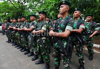 Pengamanan Natal ini tidak hanya melibatkan polisi, tapi juga anggota TNI.