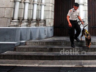 Brimob Sisir Katedral