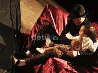 Walaupun belum genap berumur satu tahun, Saga yang nantinya beradu peran dengan Lucky Perdana, tidak menyulitkan Anji. Noel/detikHOT.