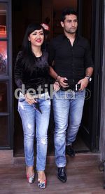 Ini Mobil Mewah, Hadiah Natal Jupe untuk Gaston