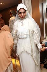 Persiapan Pernikahan Oki Setiana Dewi dengan Ory Vitrio