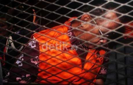 Pengamat: Publik Harus Minta Hambit Bintih Mundur