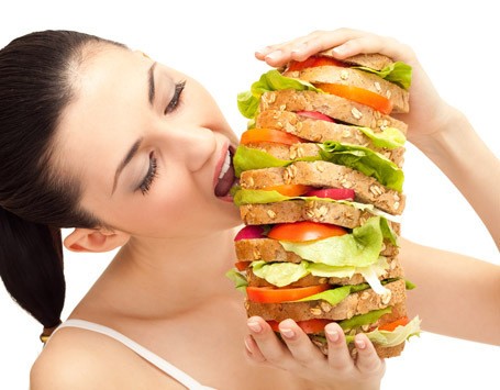 Minuman Beralkohol Juga Akibatkan Dehidrasi dan Kegemukan