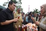 Helmy Faishal Zaini Tinjau Perkebunan Pala