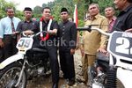 Helmy Faishal Zaini Tinjau Perkebunan Pala