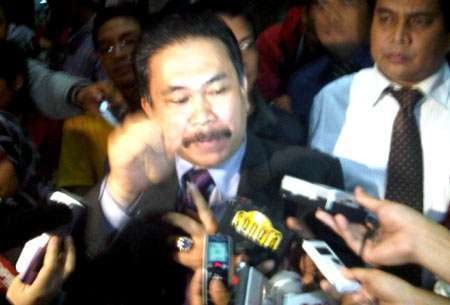 Dipanggil Jadi Saksi Akil, Bupati Tapteng Bonaran Situmeang Mangkir