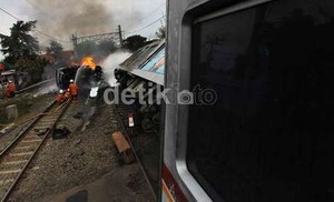 Ini Temuan Sementara KNKT Terkait Kecelakaan KRL vs Truk BBM di Bintaro