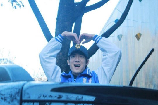 Gelar Event Free Hug, Yoo Yun Suk Bikin Heboh Fans