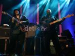Berdansa Bersama Earth, Wind & Fire di Bandung