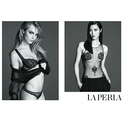 Cara Delevingne dan Liu Wen berpose seksi untuk rumah mode yang terkenal akan koleksi underwear dan lingerie, La Perla. Difoto oleh Mert Alas dan Marcus Piggott, nuansa hitam putih digunakan untuk meredam kesan seksi yang berlebihan.